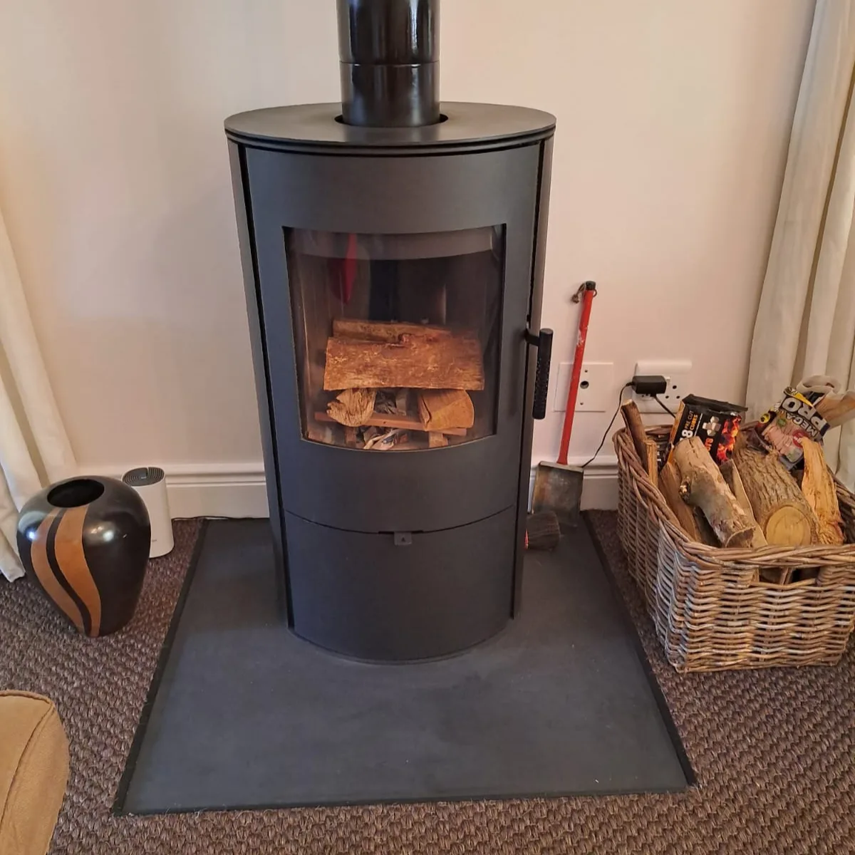 Kratki Rollo freestanding fireplace closed combustion fireplace