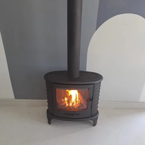 Kratki K8 freestanding cast iron fireplace