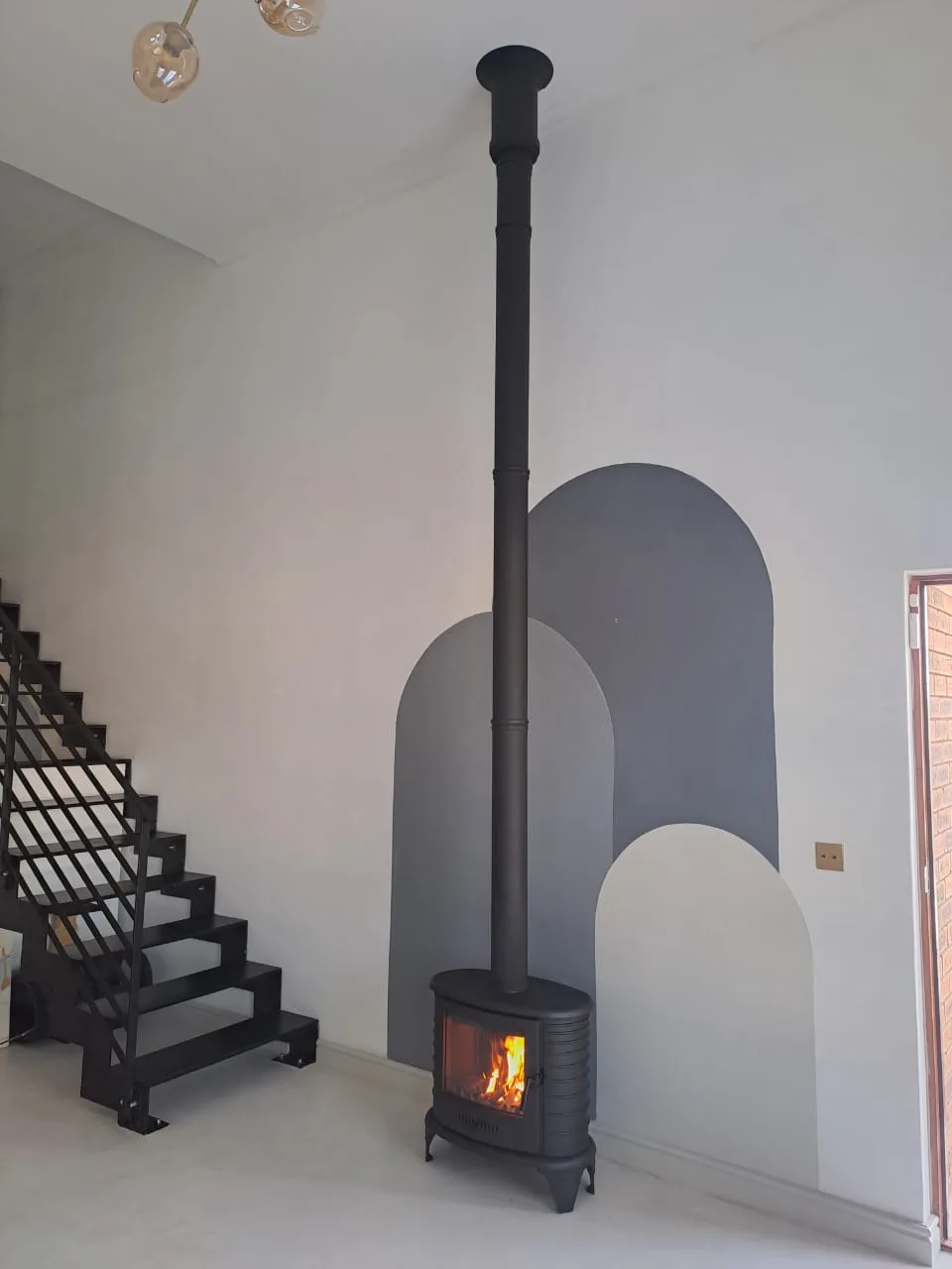 Kratki K8 Cast Iron wood burning freestanding fireplace