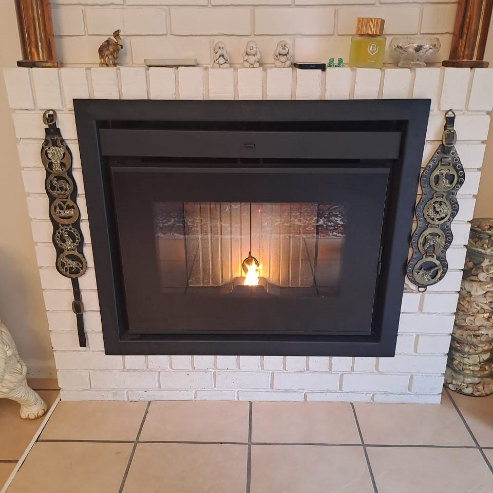 L'artistico Gerico pellet fireplace, insert pellet fireplace
