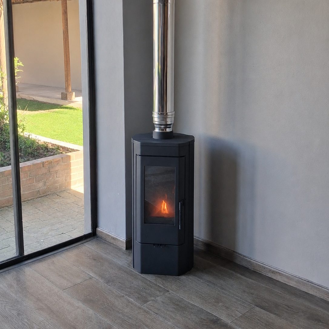 Kraki k12 cast iron freestanding fireplace