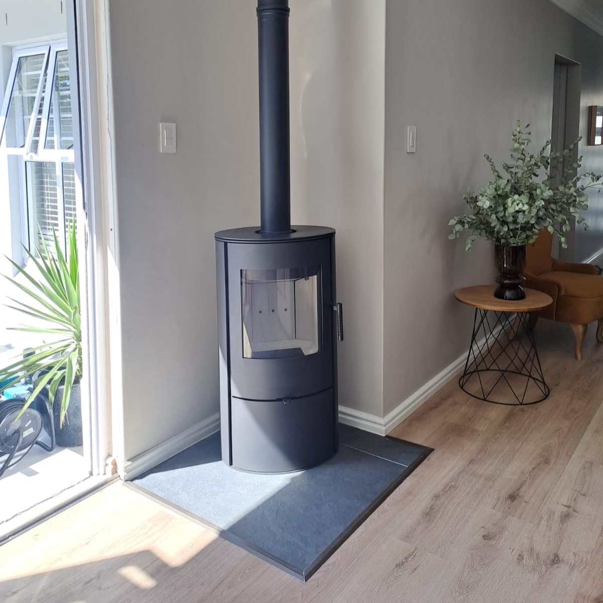 kratki rollo fireplace, wood burning fireplace, steel fireplace
