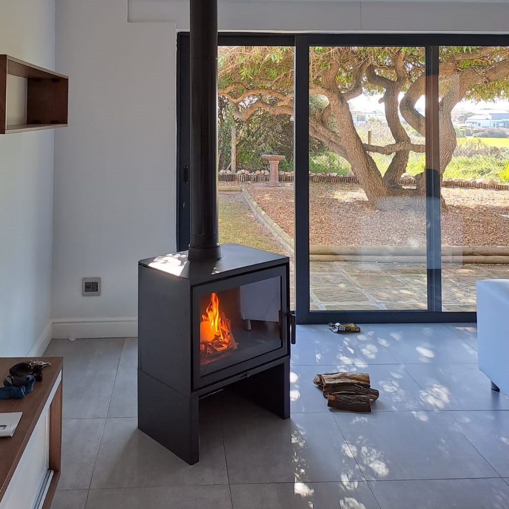 KFD STO M14 cat iron fireplace, freestanding fireplace, wood burning fireplace, closed combustion fireplace