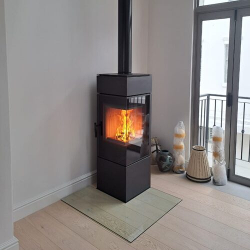 Kratki Thor corner freestanding wood burning fireplace