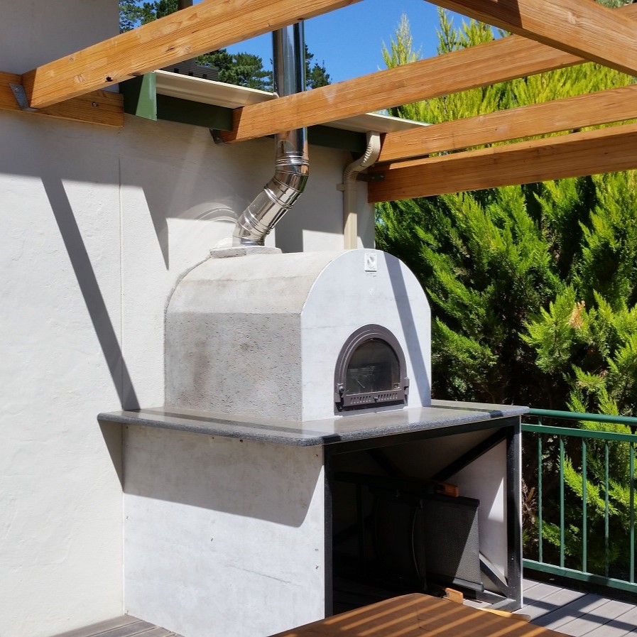 Italian wood burning pizza oven Forno Mini Pizza Oven